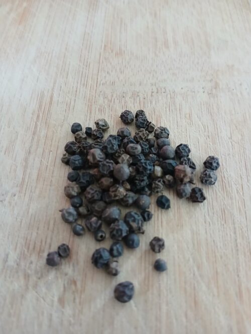 Peppercorn-Black (Piper nigrum)