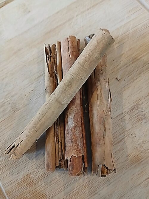 Ceylon/True Cinnamon Quills (Cinnamomum verum)